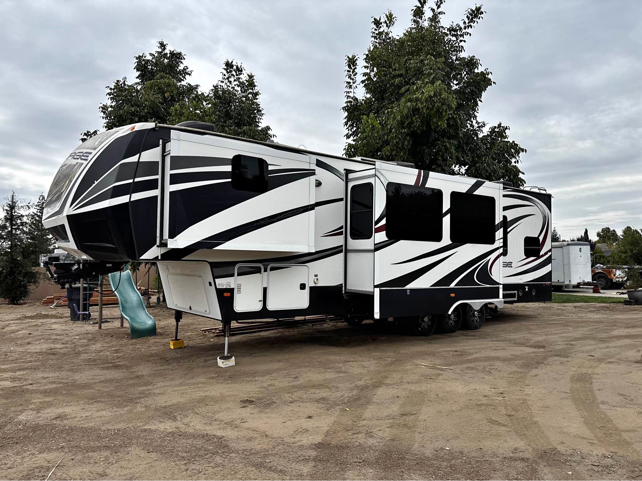 2014 Dutchmen Voltage - RVs & Campers - Visalia, California | Facebook ...