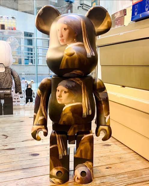 WTS Bearbrick 1000% 1) Bearbrick Johannes Vermeer Girl With Pearl