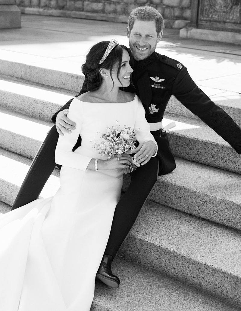 meghan engagement photo dress Prince Harry and Ms. Markle have chosen to release three official photographs to mark their engagement. The photographs were taken by photographer Alexi Lubomirski earlier this week at Frogmore House, Windsor Sleeve Length:32-33 ralph and russo meghan engagement dress bridal event dress Button Up Green Performance