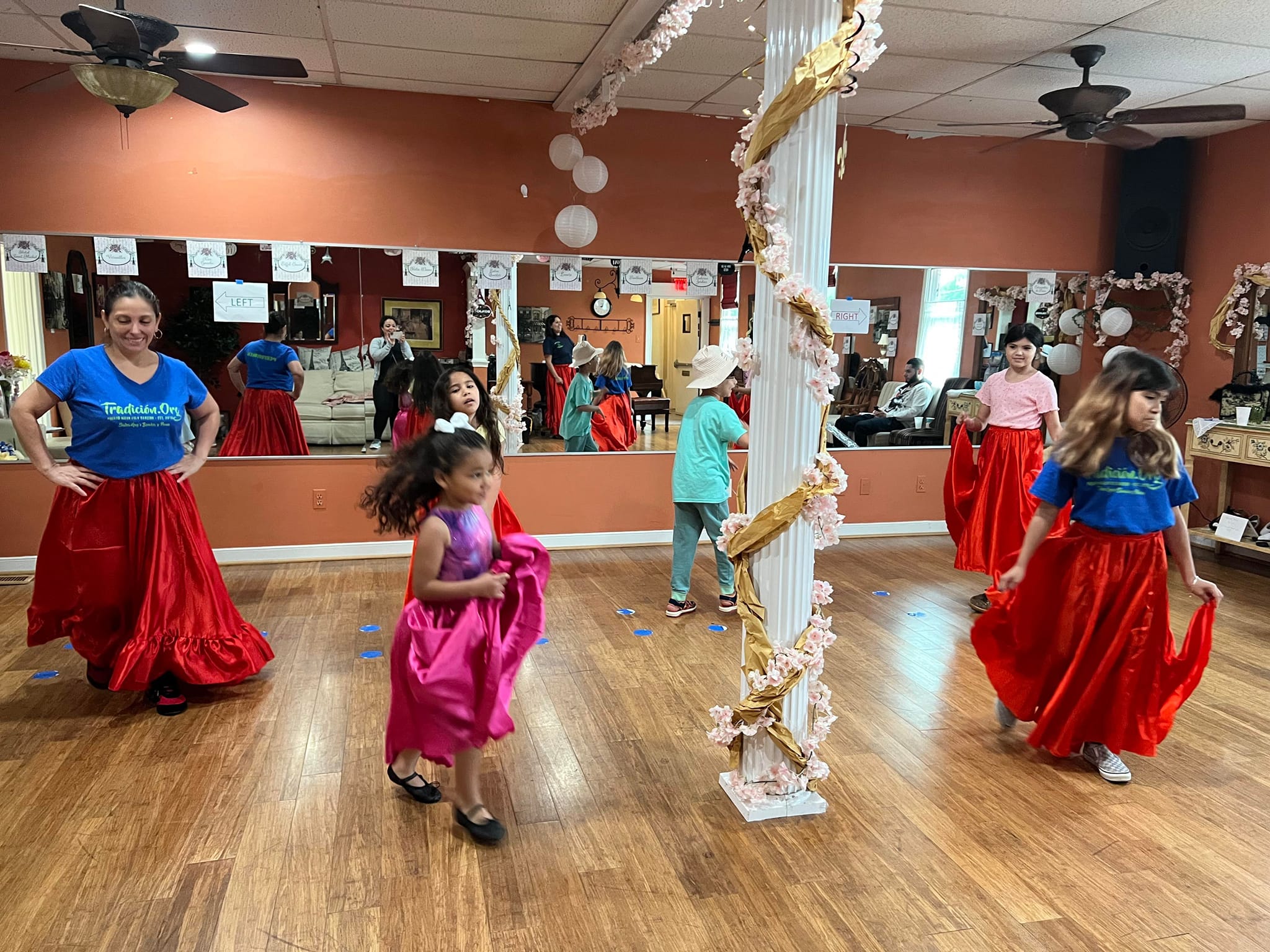 Kids Folk Dance Lessons - Tradicion Dancers