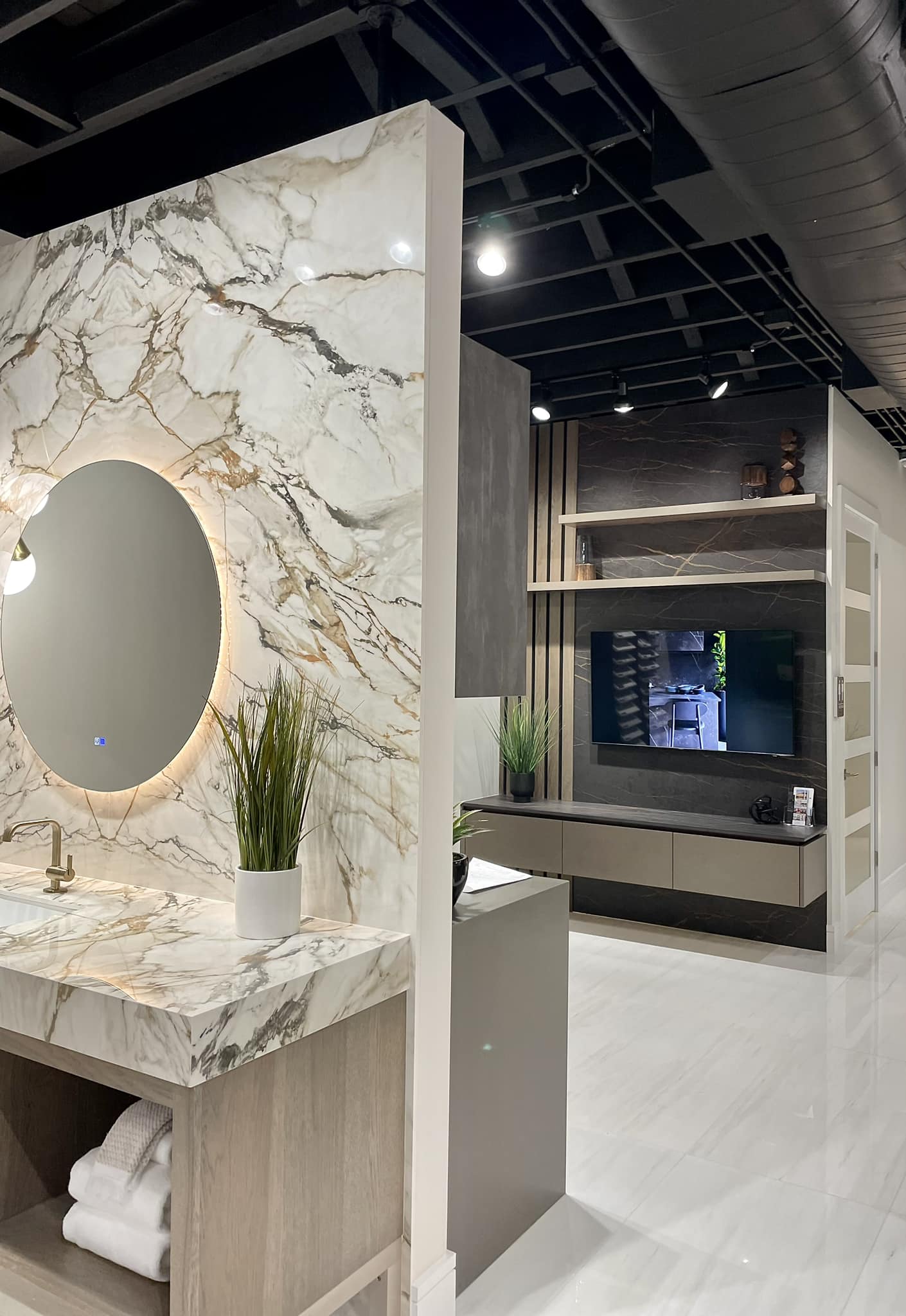 SRQ Custom Cabinetry