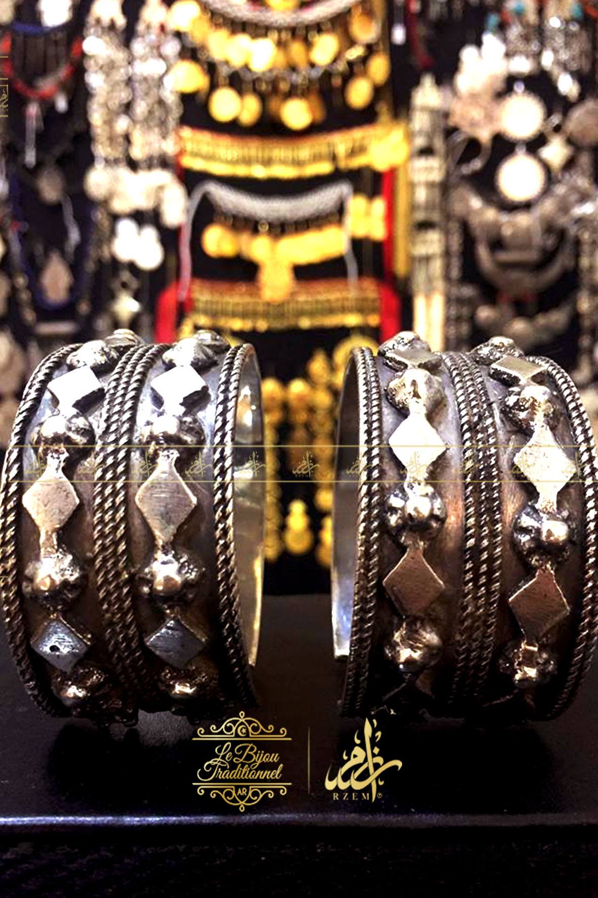 Bracelet Ancien En Argent Massif Traditionnel - Modèle Vintage, Occasion Porté