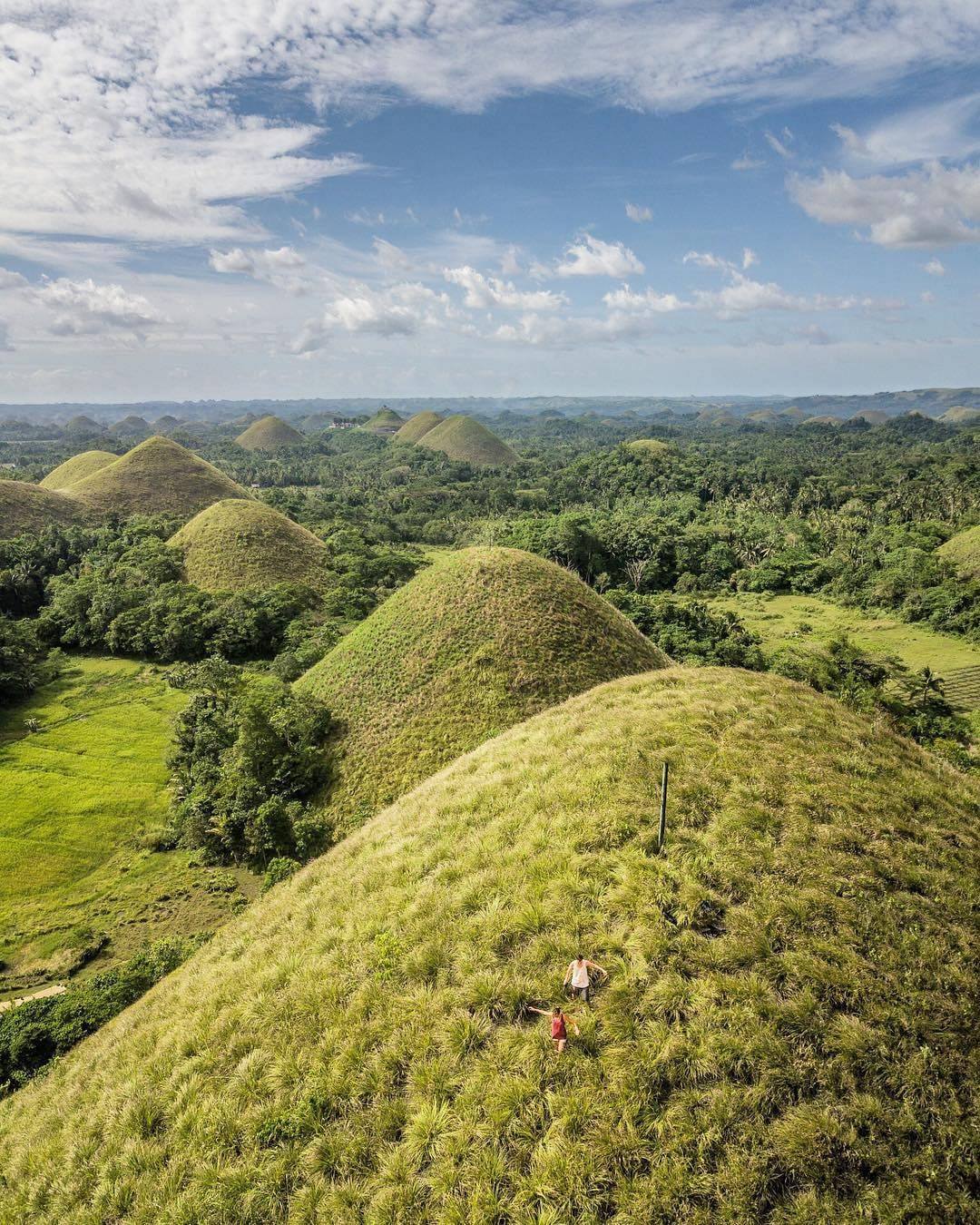 ECJ - Legend of Chocolate hills tells the story of two feuding giants ...