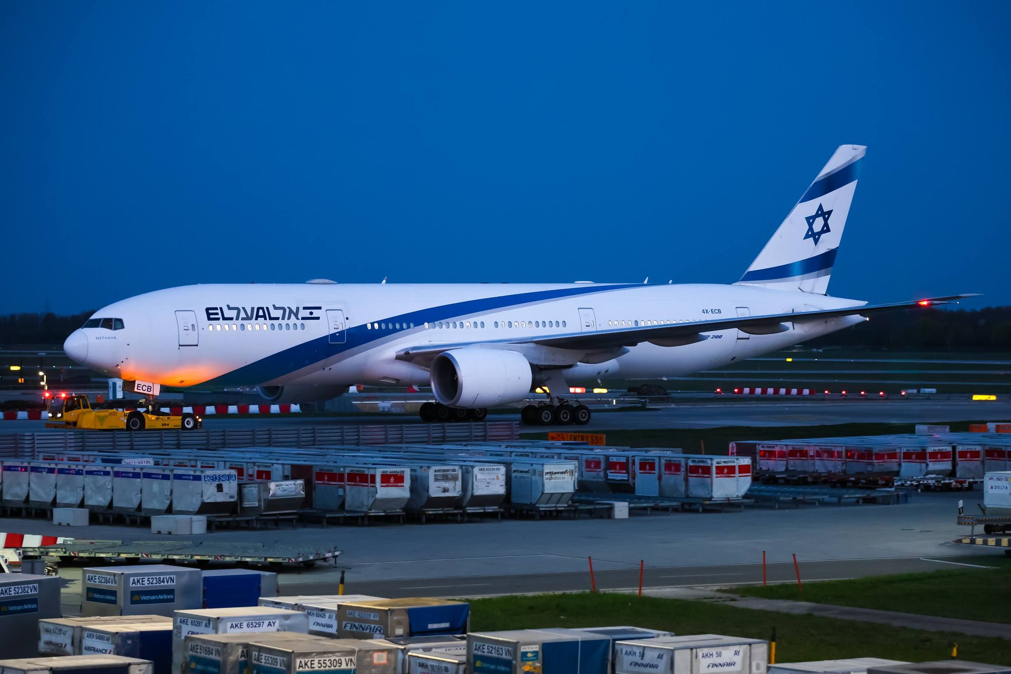 What will happen to the ex-Alitalia 777-200ER?