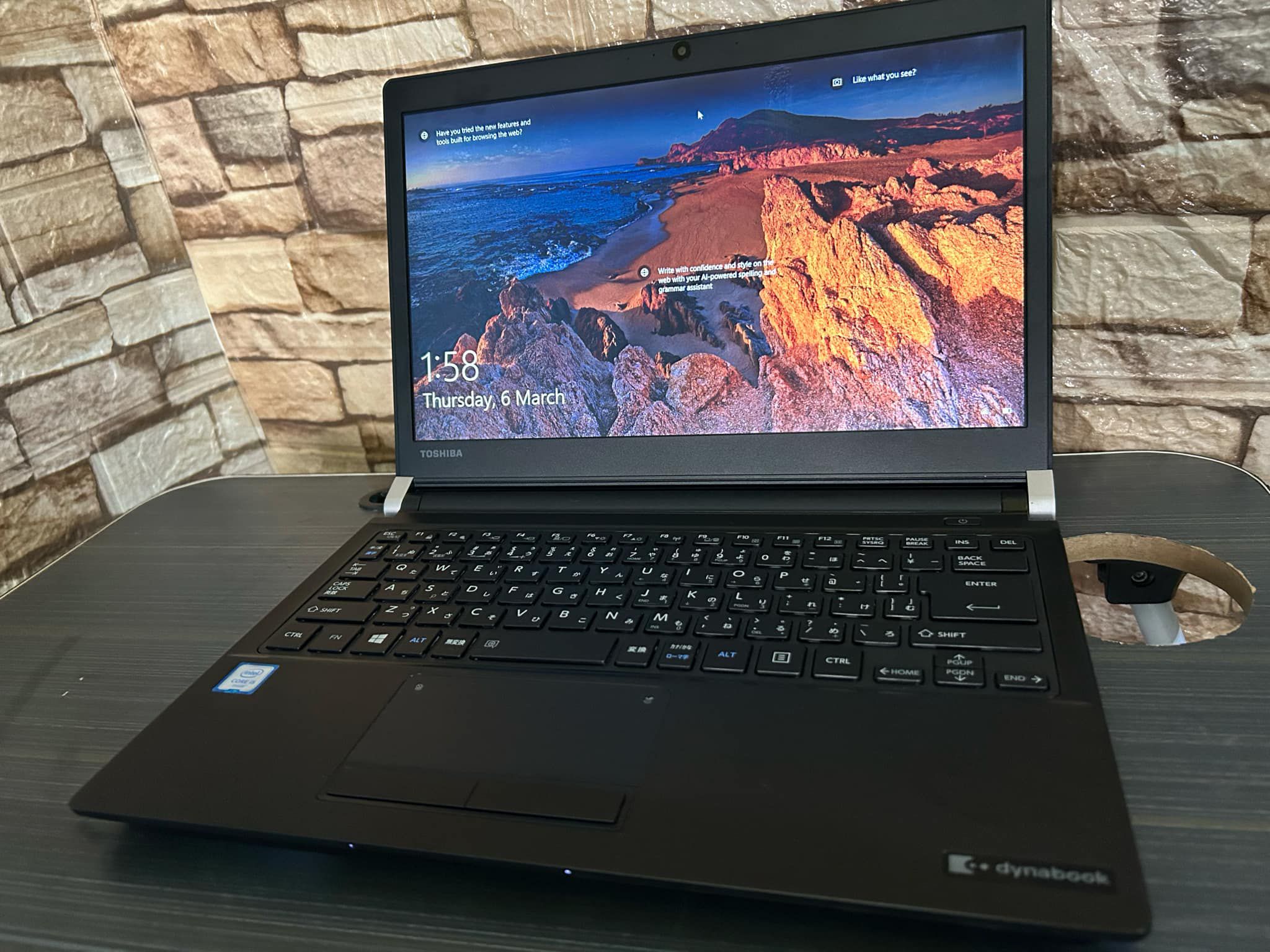 i5 6th Gen Toshiba Dynabook R73 Slim Laptop for only 9500 pesos 