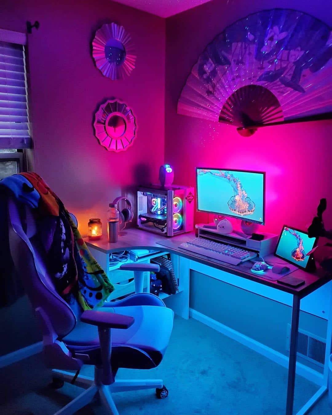 Geek Technology - A setup with the perfect amount of rgb,...