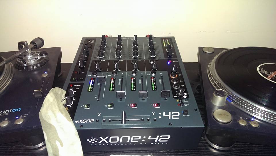 What is the 240 Resistance Mixer and how can it be used?