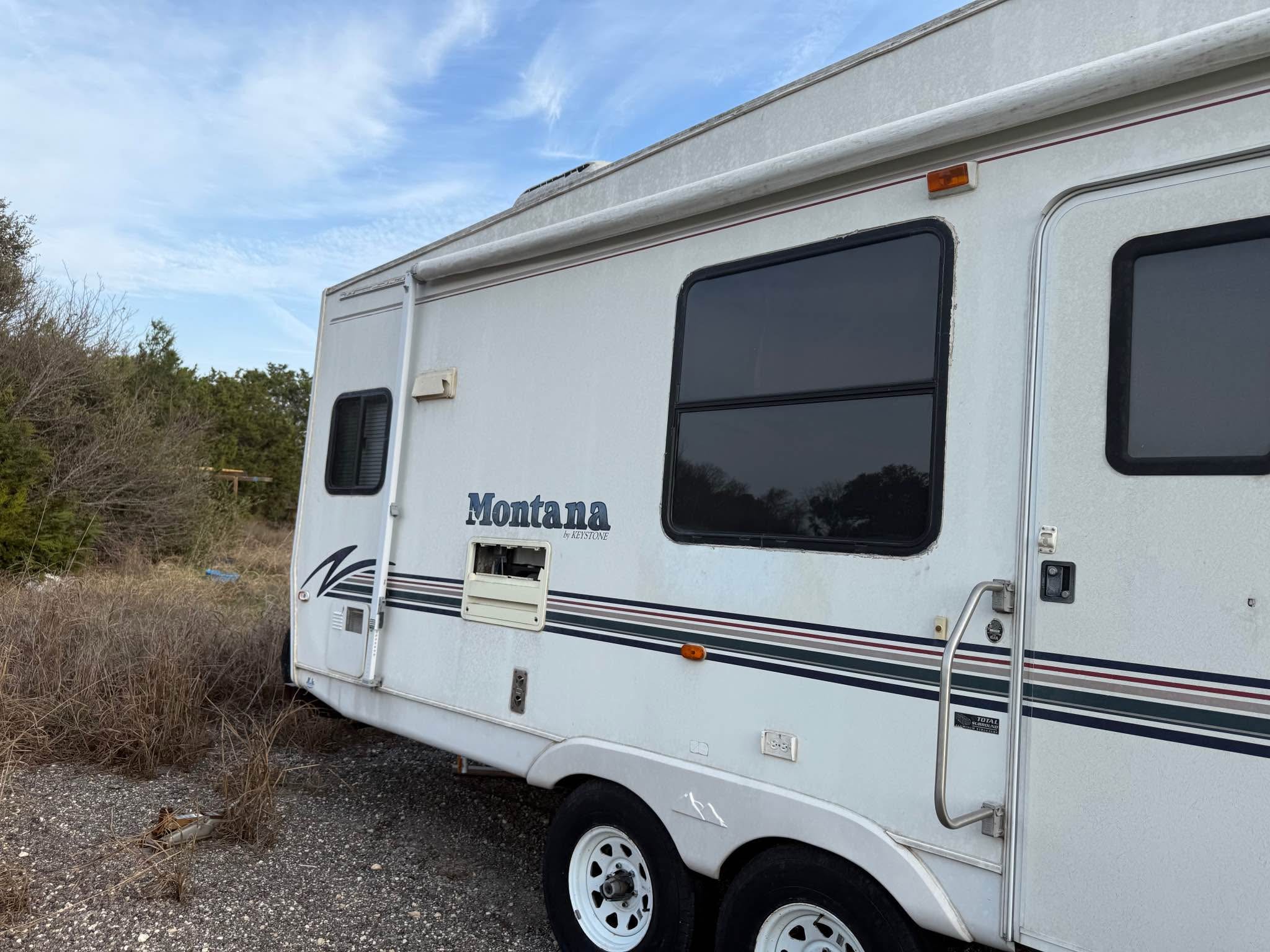 1998 Montana fifth wheel camper - RVs & Campers - Nolanville, Texas ...