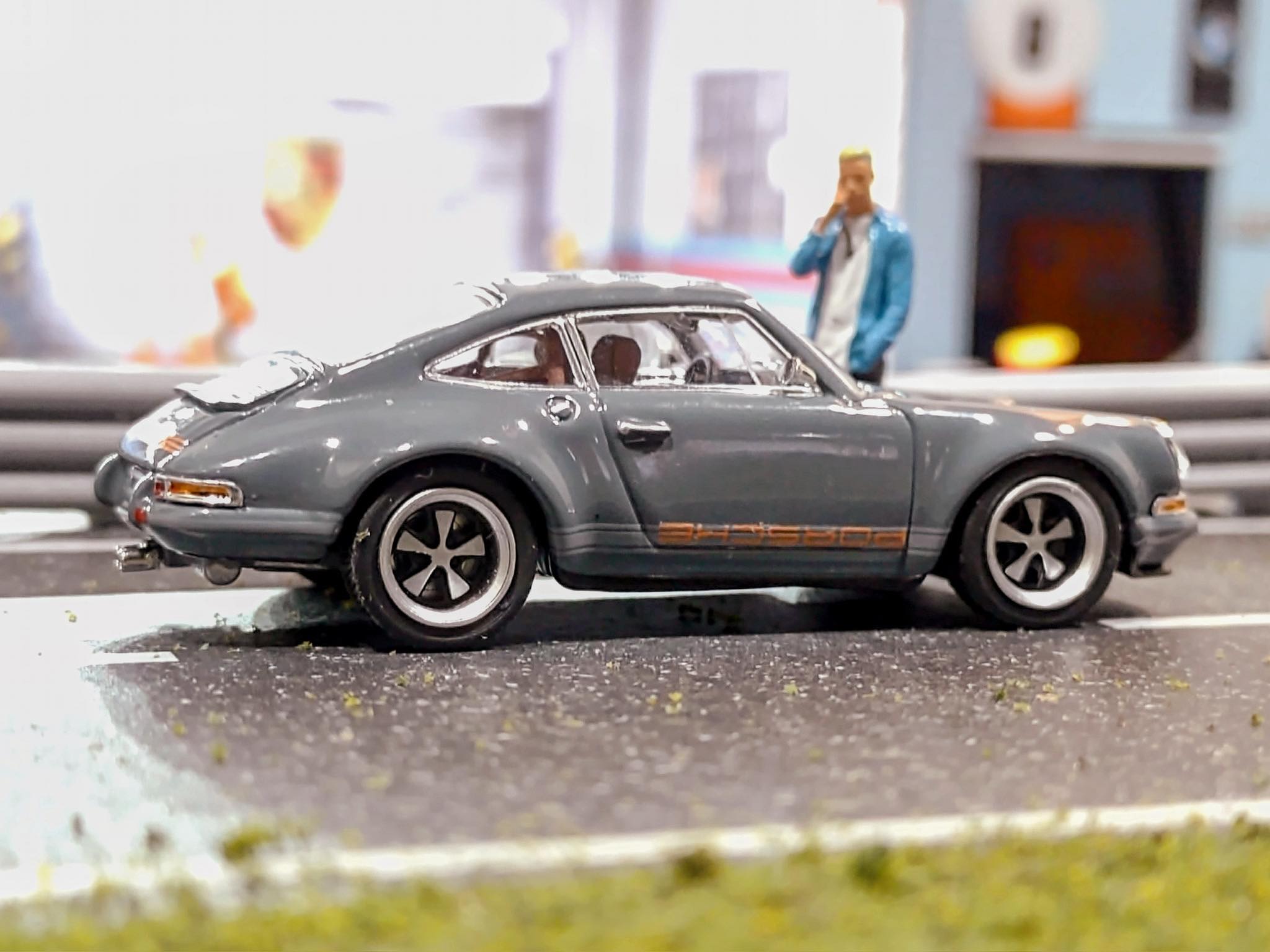 Porsche 911 Coupé Singer by Make Up 1:18. Limited Edition 80 units.