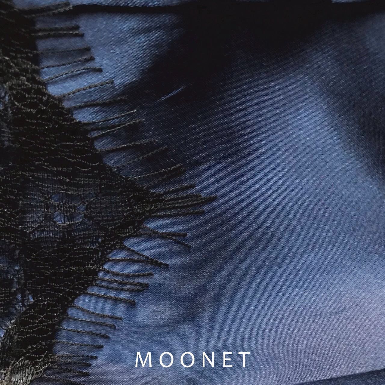 Moonet - El tacto es uno de los principales sentidos, con...
