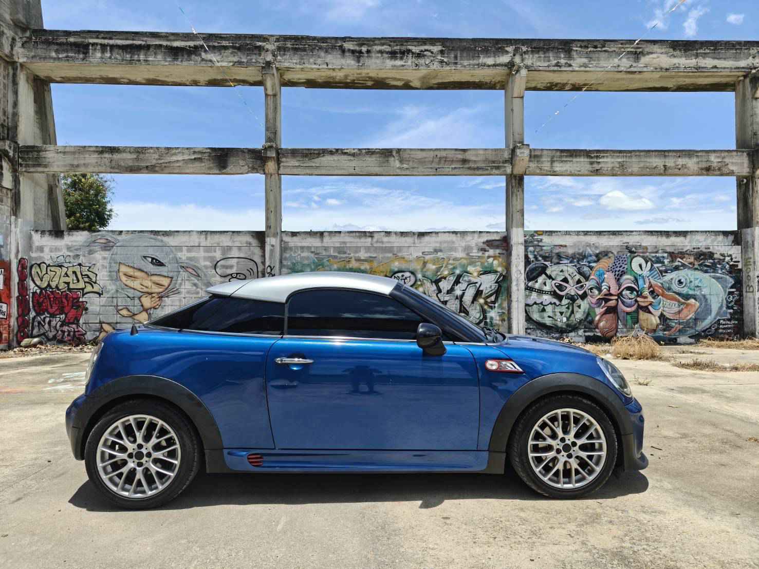 2013 MINI R58