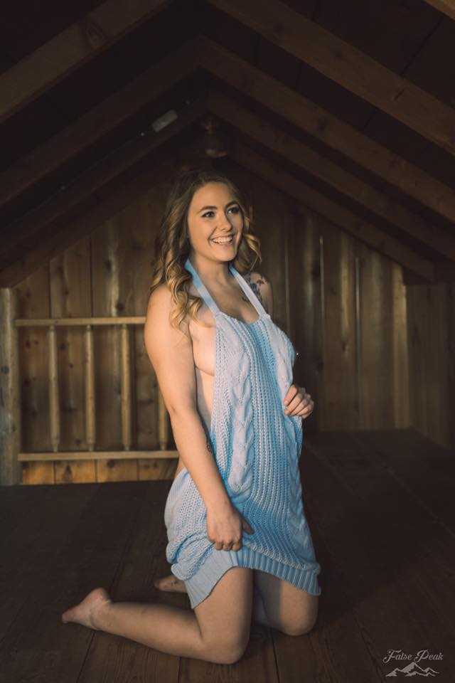 Lexi Lynn model