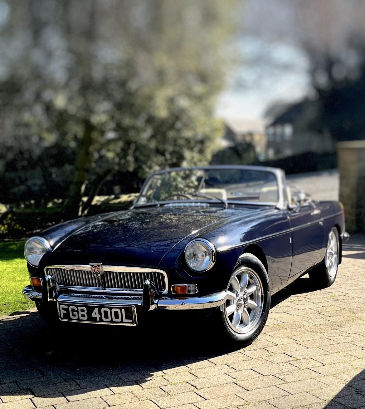 1976 MGB 