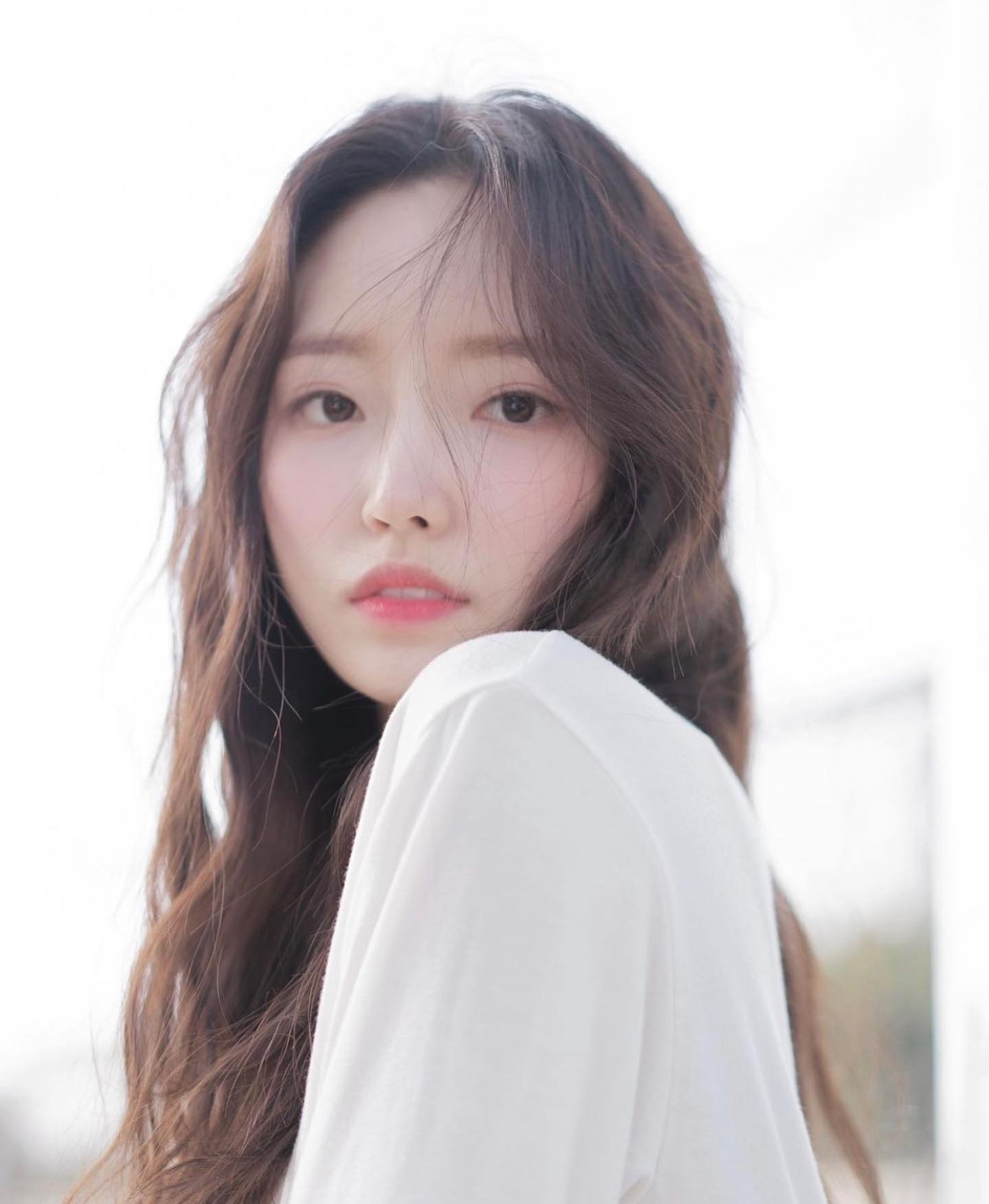 Aluu소윤 - #헤어메이크업 #촬영헤메 #프로필헤메 . . 단아씨 예뿌자나요💜