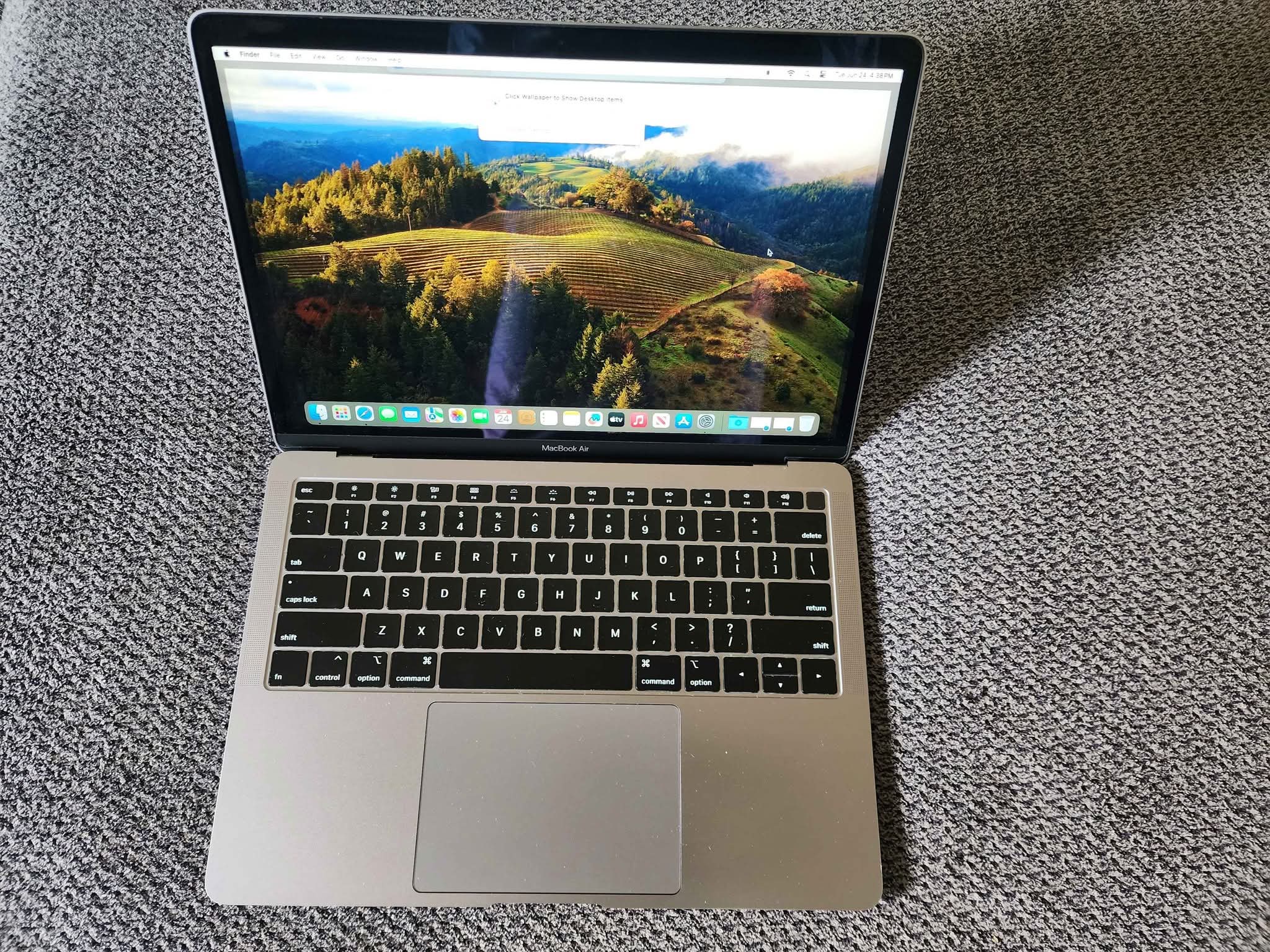 ? MacBook Air (13-inch, 2018) - Intel Core i5 - 8GB RAM - 250GB 