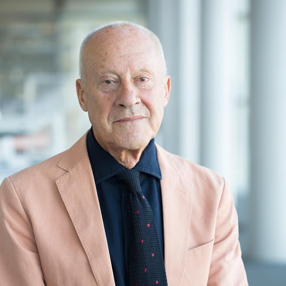 Architect Y - Architect Norman Foster 🗞️ British...