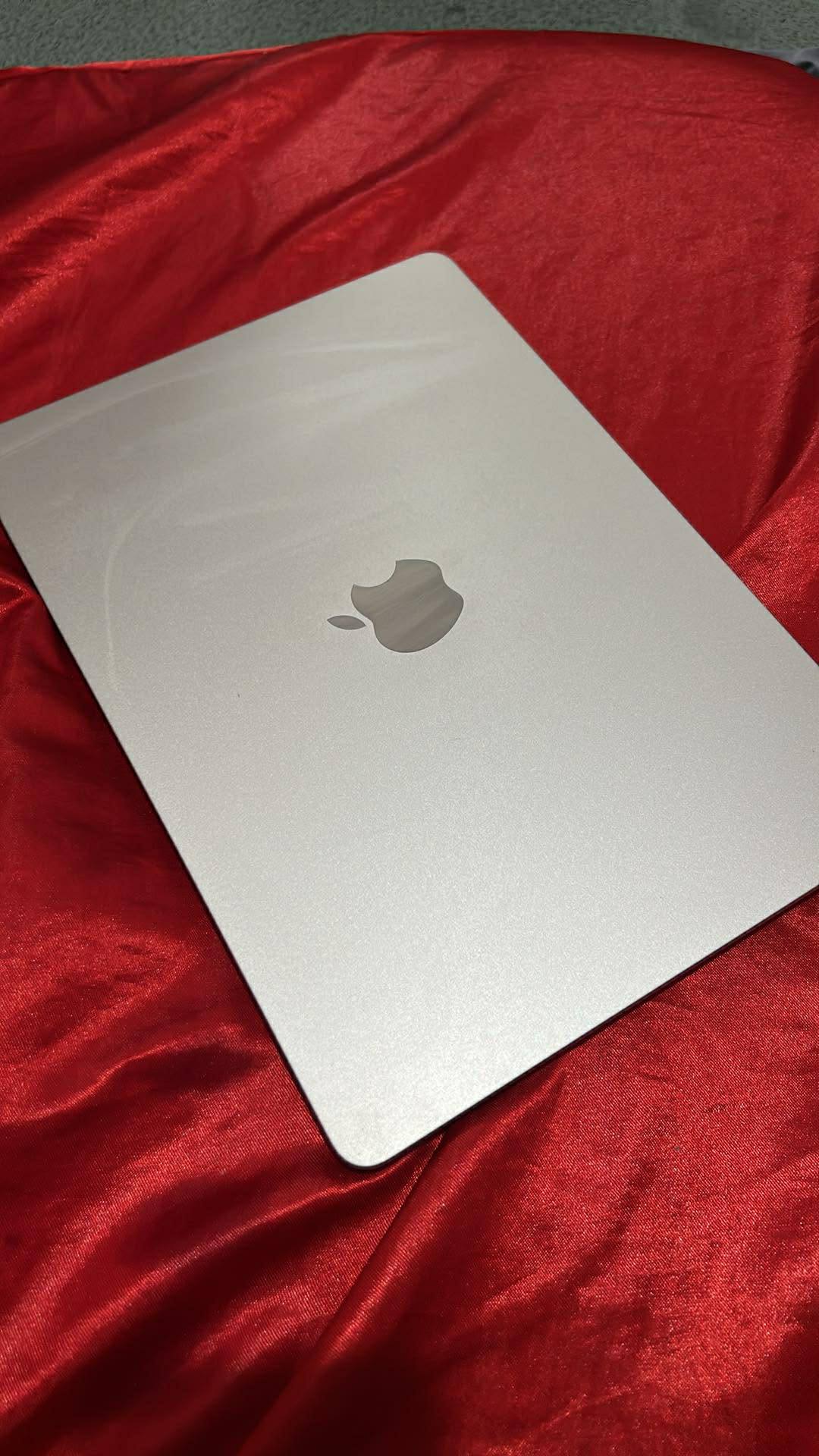 MacBook Air M2 2022 13 inch 16GB/256GB for sale MacBook Air M2