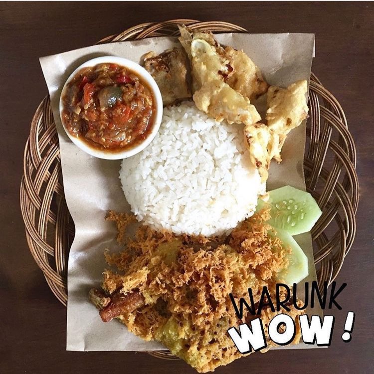 Warunk Wow - Yuk yang belum makan siang mari mampir ke Warunkwow! 😁 ...