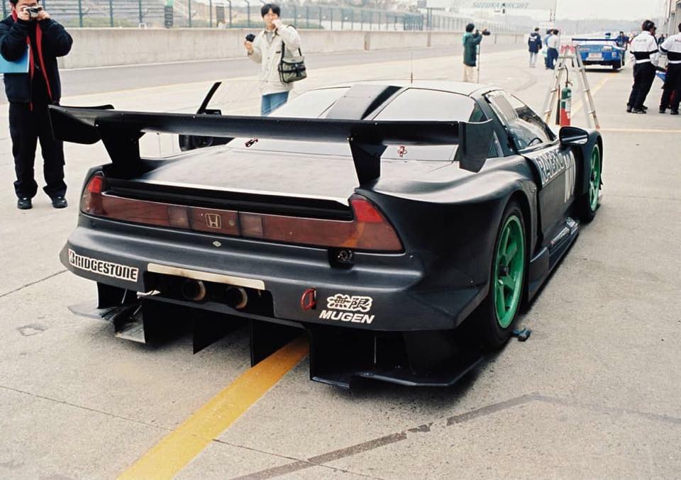 【TAKATA DOME NSX Super GT 2008 #18】 2008 TAKATA DOME NSX SUPER GT GT500 📸 motorsport.com