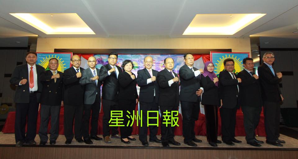 沙巴星洲日報 - 沙巴进步党竞选1国11州！ 进步党主席拿督杨德利确定首次在亚庇国会选区上阵，在上届大选痛失路阳州选区的进步党署理主席谢秋菊 ...