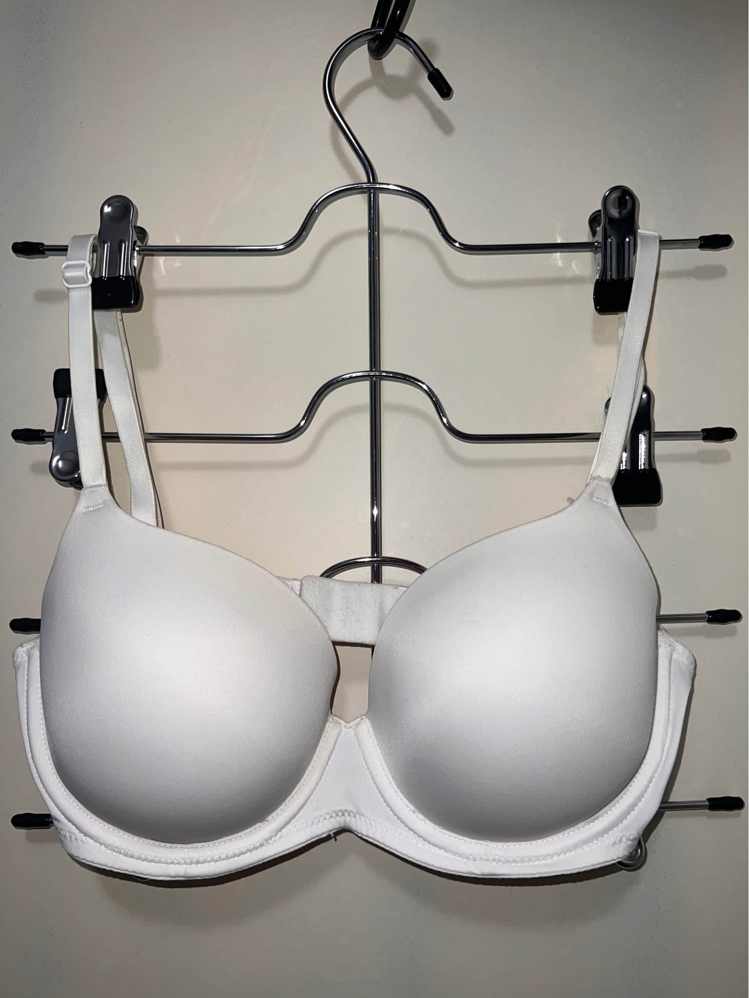 VS Bras size 32D Barely Worn - Bras - Charlottetown, Prince Edward ...