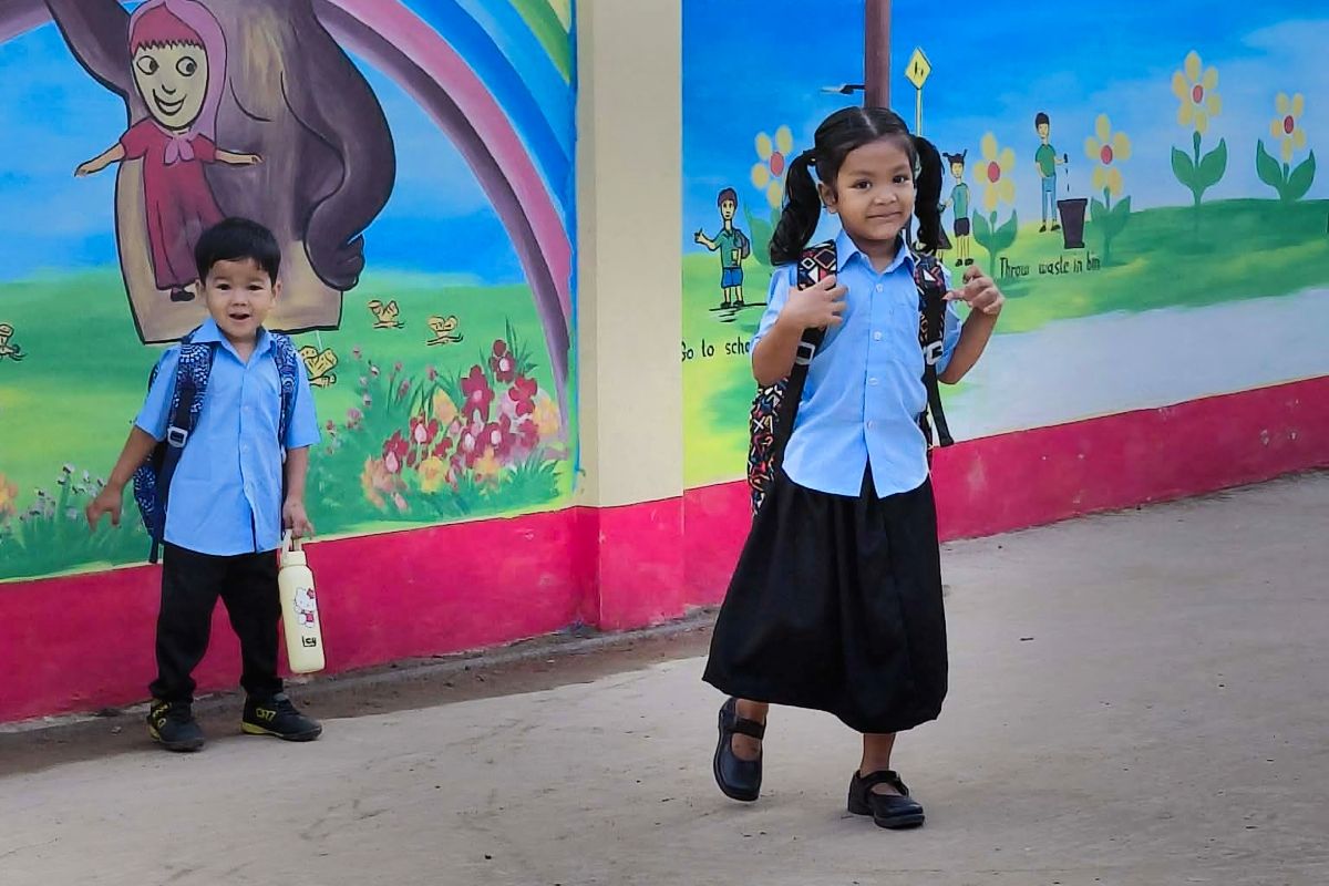 M B - On The first Day of School, My two children will all pray.🤲💓 # ...