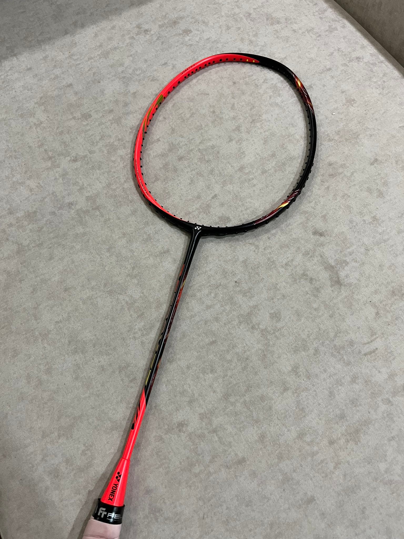 Yonex astrox 77 shine red for sale
