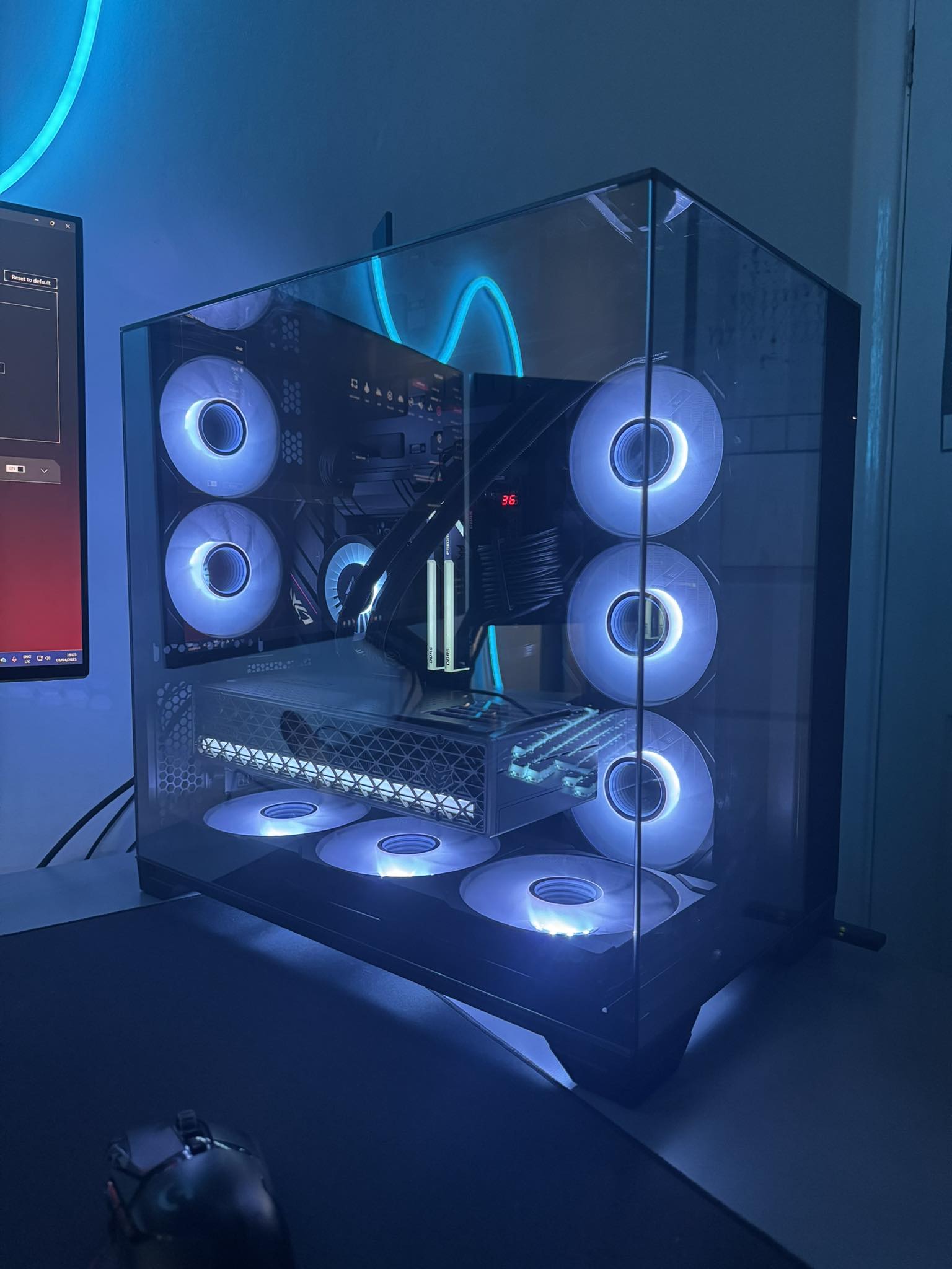 First PC build in the Lian Li O11 Vision Chrome ? Ryzen 7 9800x3D 