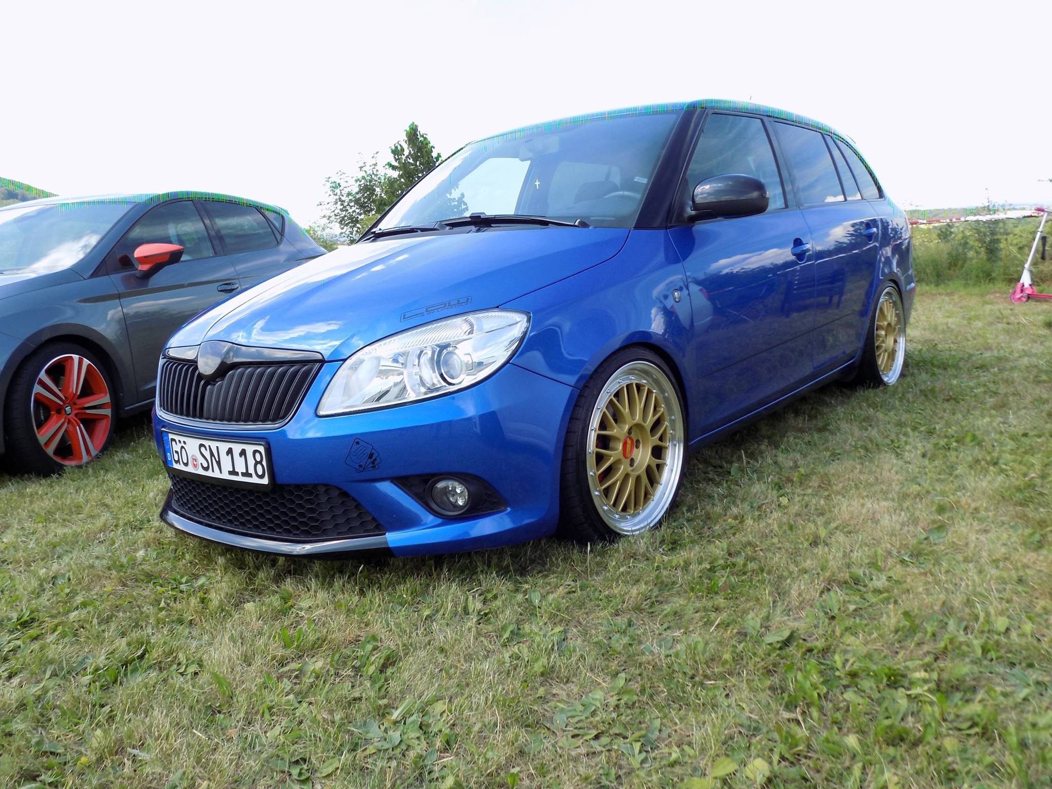 Schone B Saule Am Auto Bild