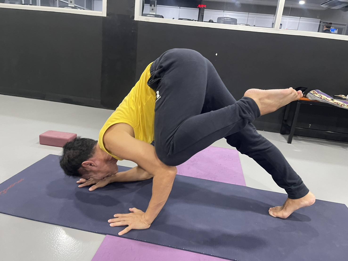 Wuth Rakiti - Yoga for Stretching Friday Smash Gym... | Facebook