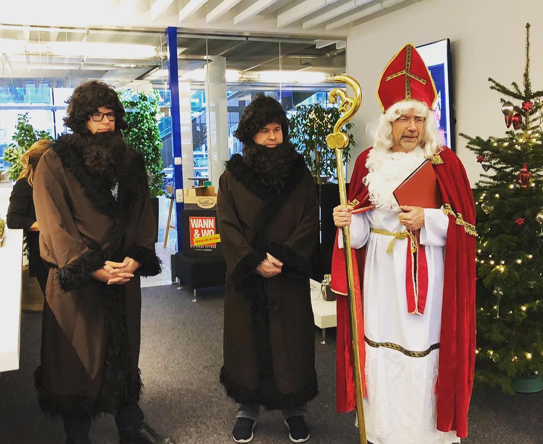 Der Nikolaus Und Sein Gefolge Haben Uns Wann Wo Die Junge
