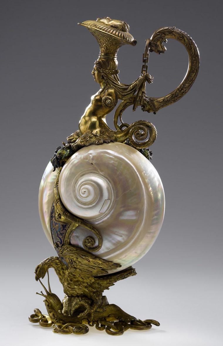 Wenzel Jamnitzer's silver box with shell decorations