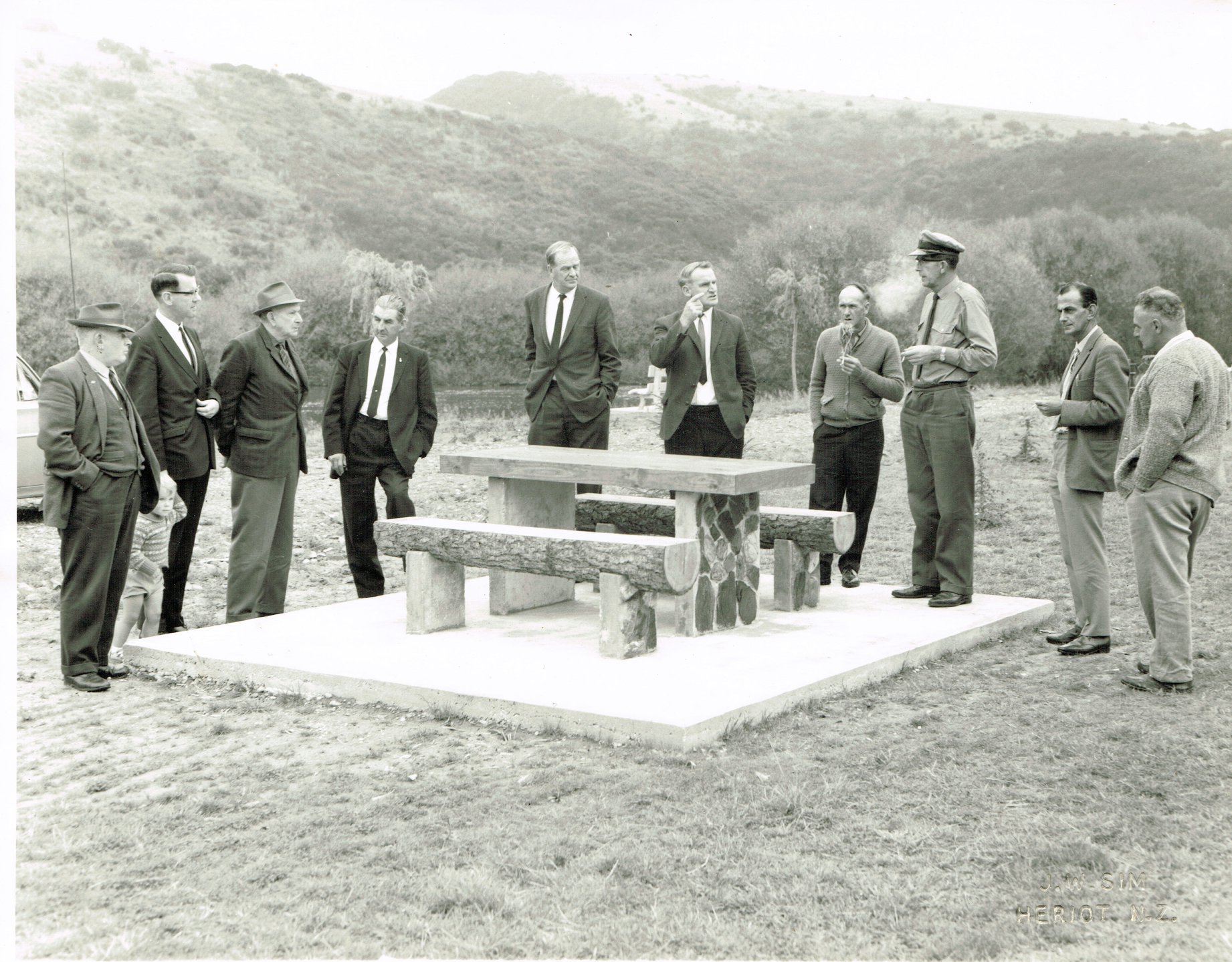 West Otago Vintage Club - Opening Rankleburn Picnic area alongside of ...