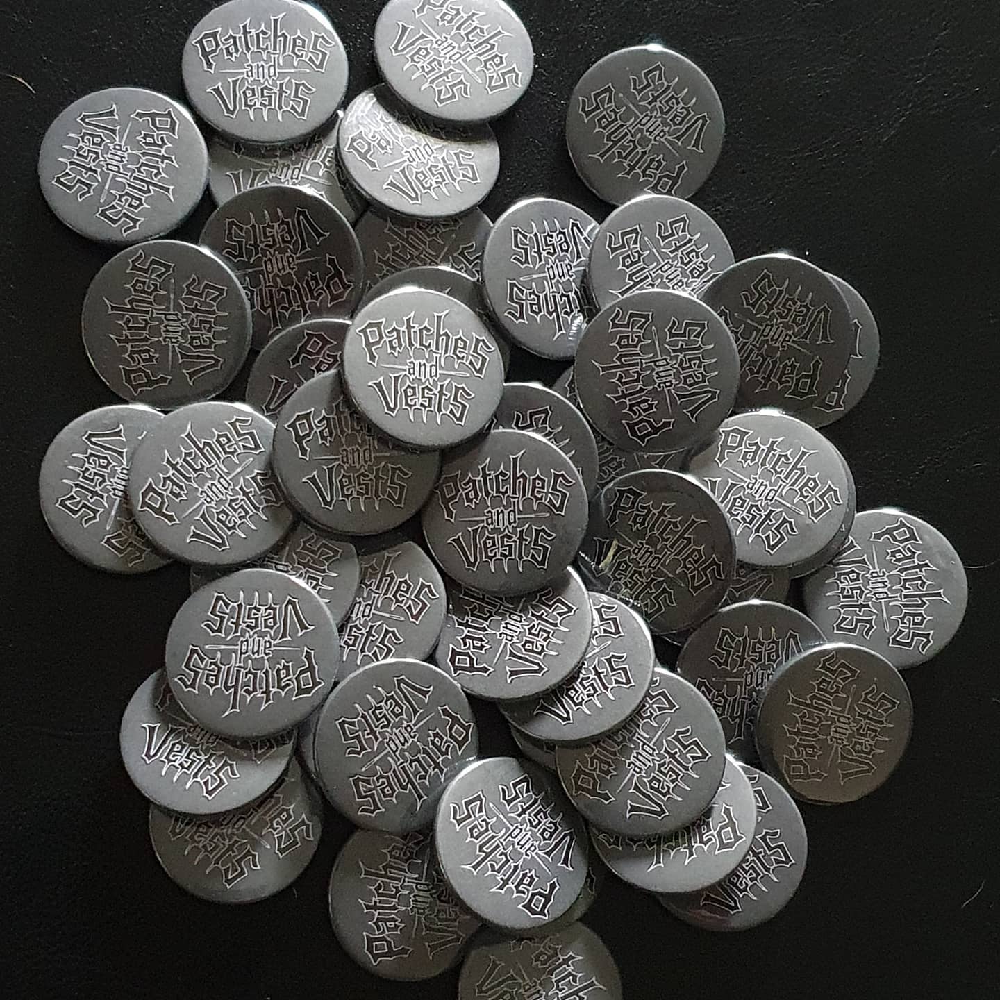 patchesandvests - The first batch of pins are here now...