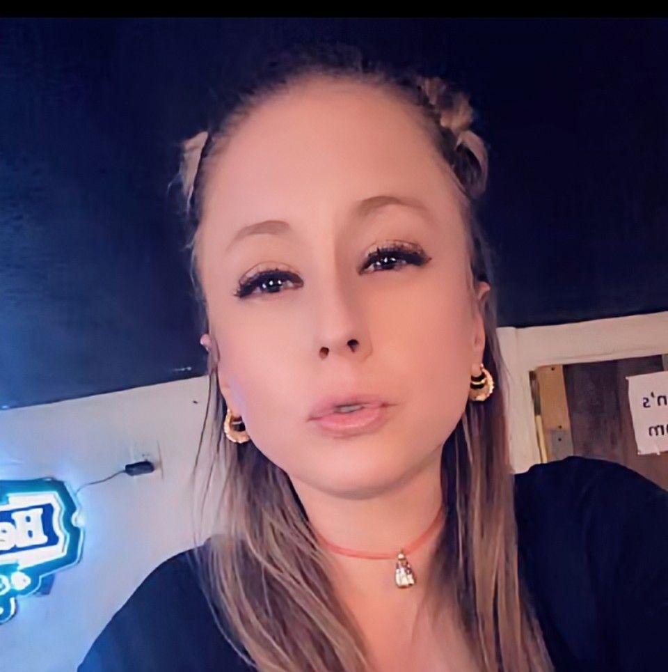Tara Elizabeth (@tara.rizzo.712) • Facebook, Connect with friends