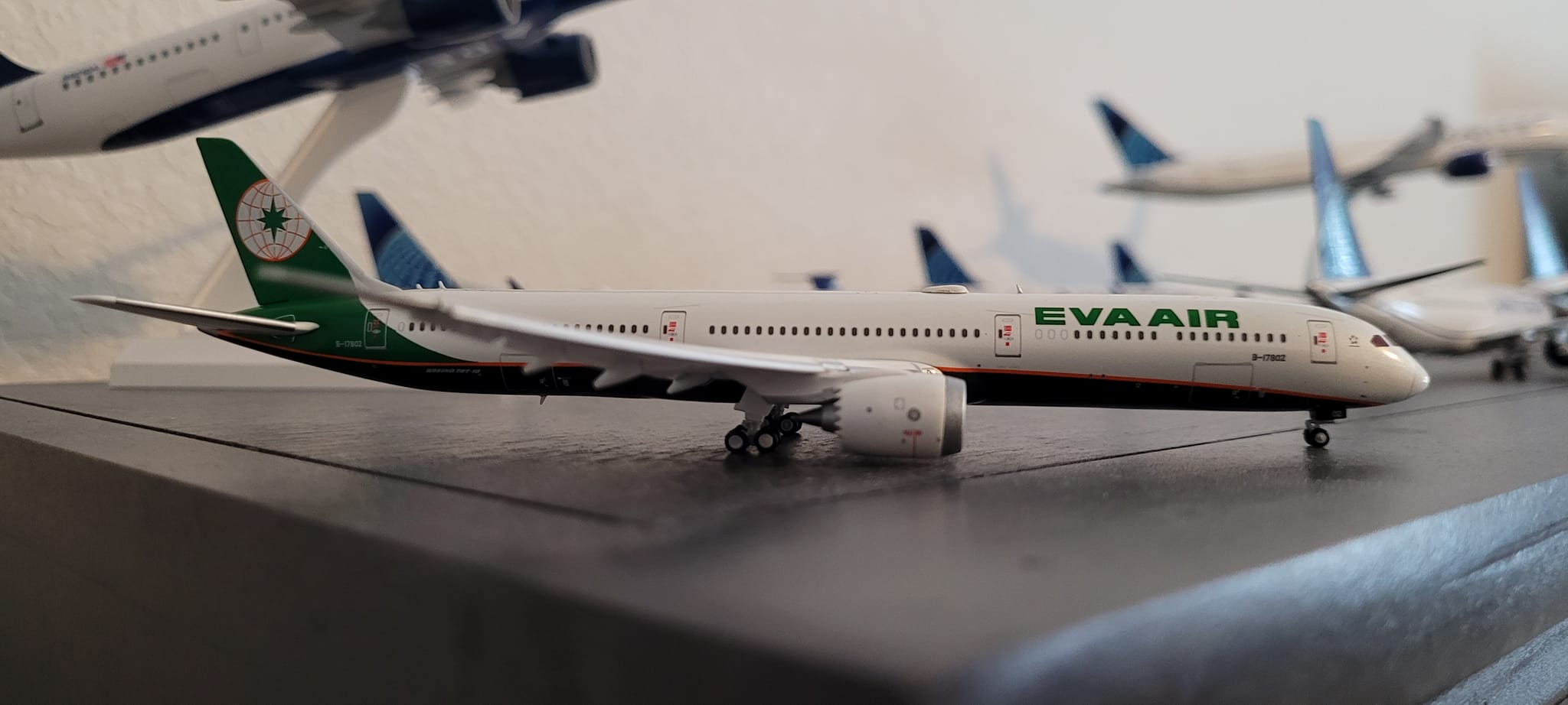 EVA AIR BOEING 787-9 1/200 ダイキャストモデル ✈️【EVA Air 787-9 1:200 Aircraft Model is here!】✈️ 👇Packed