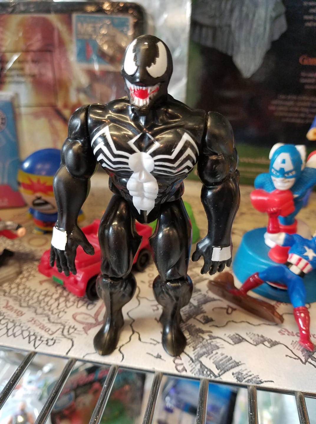Just Listed: 1996 Venom Marvel Hall of Fame Action Figure by Toy Biz