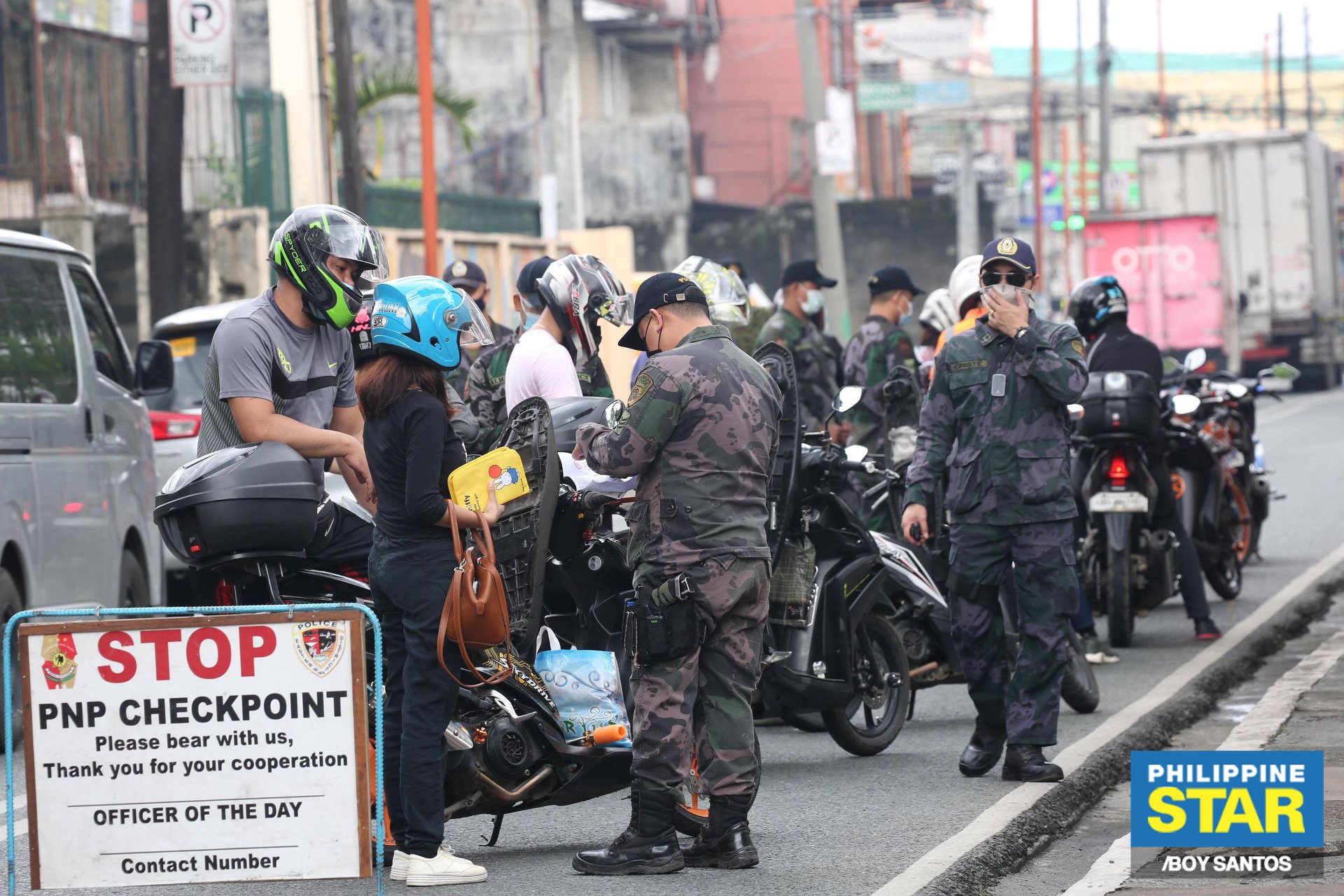Philippine Star - Members of the Eastern Police District conduct a ...