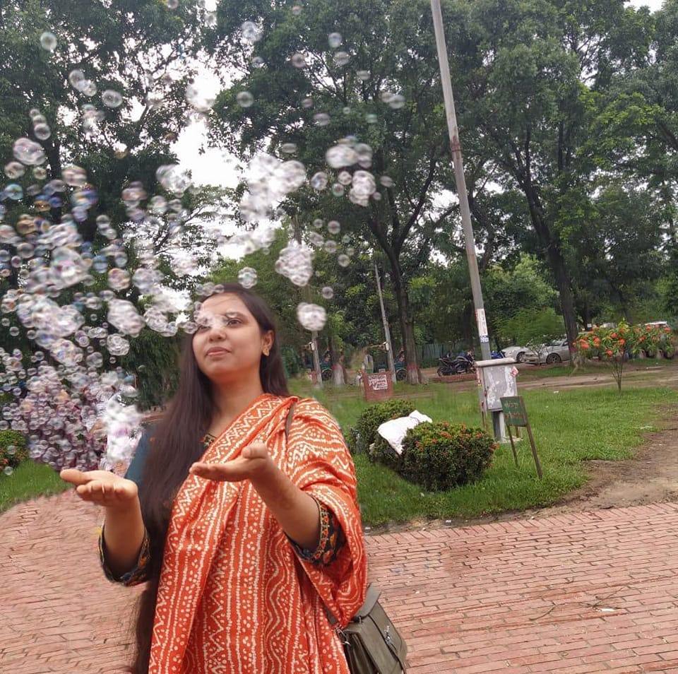 স্নিগ্ধ ছোঁয়া