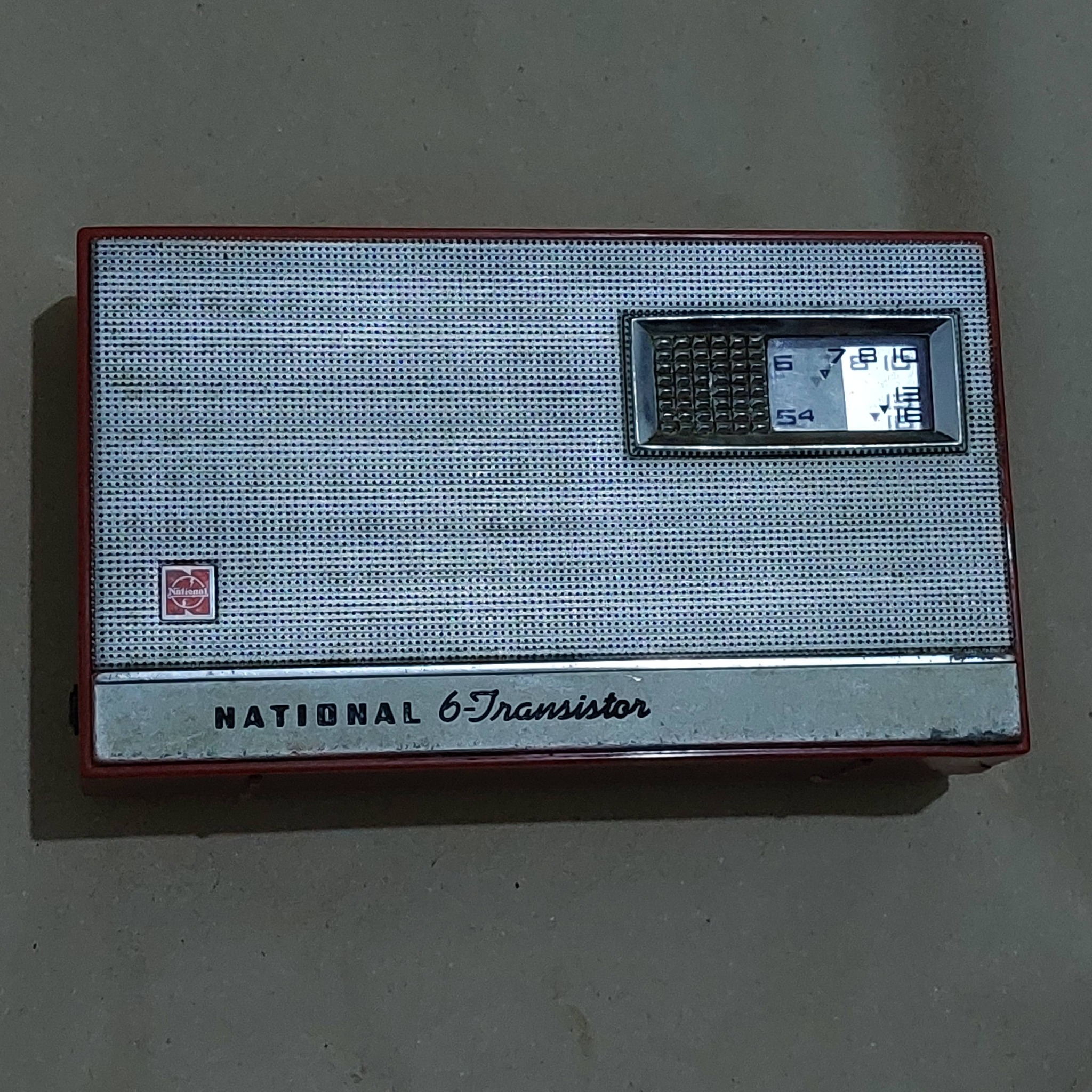 Panasonic,Matsushita,National.. model :T601,Six Transistor,Year