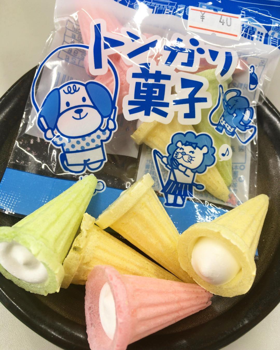 トンガリ 菓子