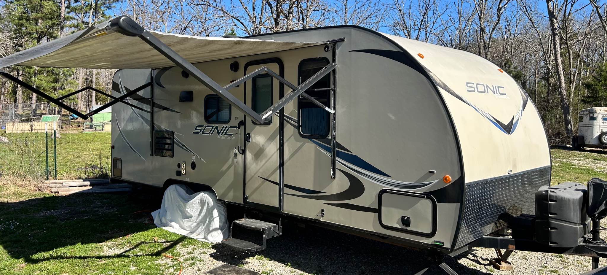 2016 Venture RV Sonic 220VBH Bunkhouse Travel Trailer - RVs & Campers ...