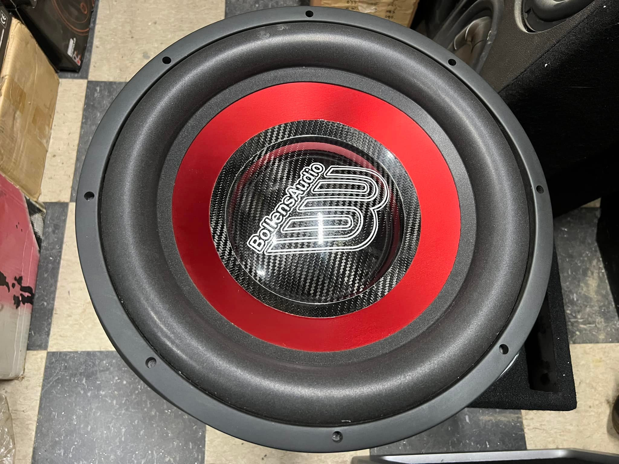 Does anyone still own a SAS Bazooka NOS style subwoofer tube?