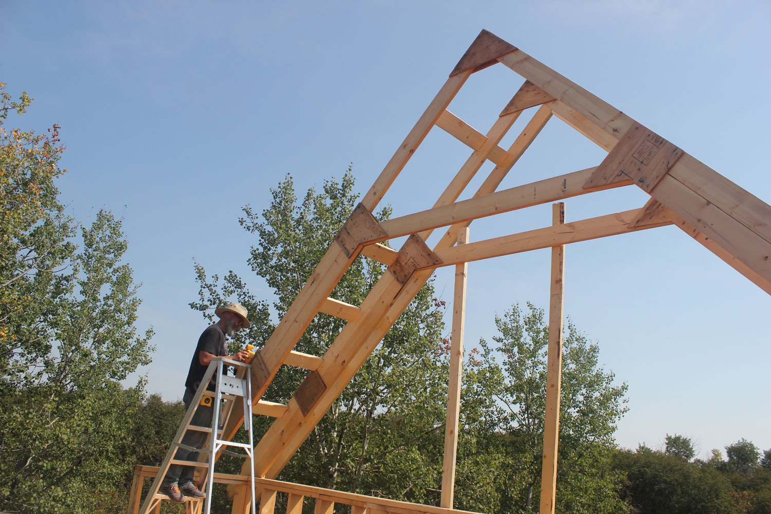 Ninebeanrows - Installing Roof Trusses by Hand. With the... | Facebook