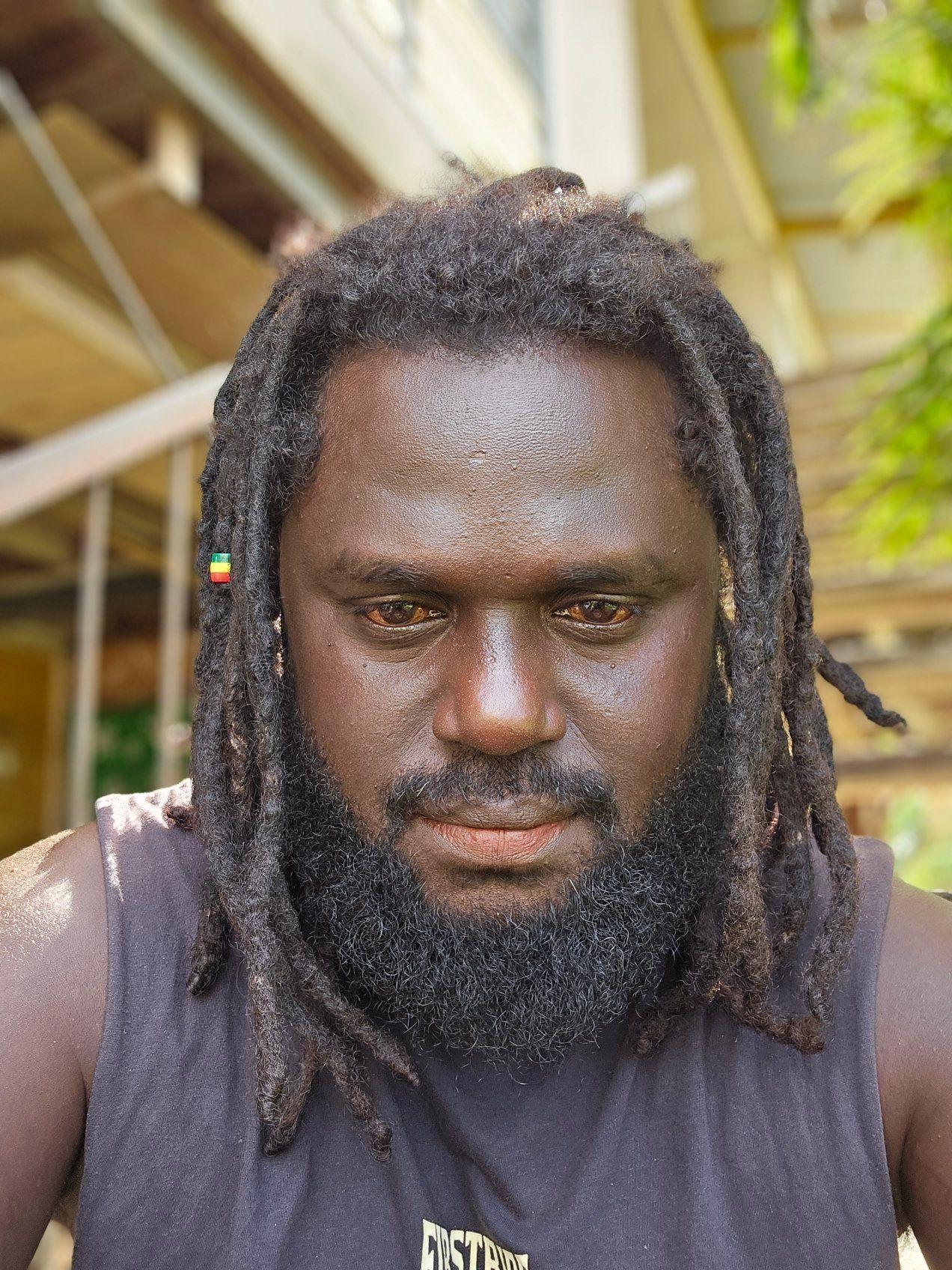 Lloyd Dii Rasta - Mi no wanpla content creator, mi no... | Facebook