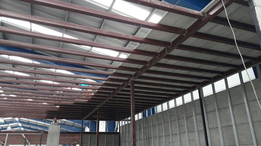 Rocapanel - Revistiendo una estructura metálica para crear... | Facebook