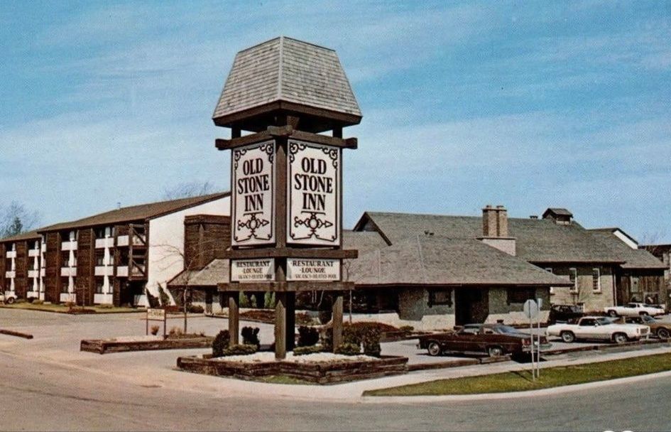 Pictures of Five Corners in Niagara Falls, ON in 1960s and 70s?