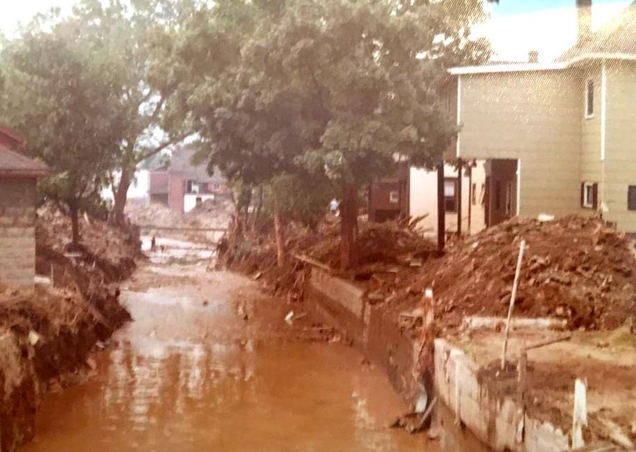 Northeast Jackson during the Easter Flood in April 1979 Photo