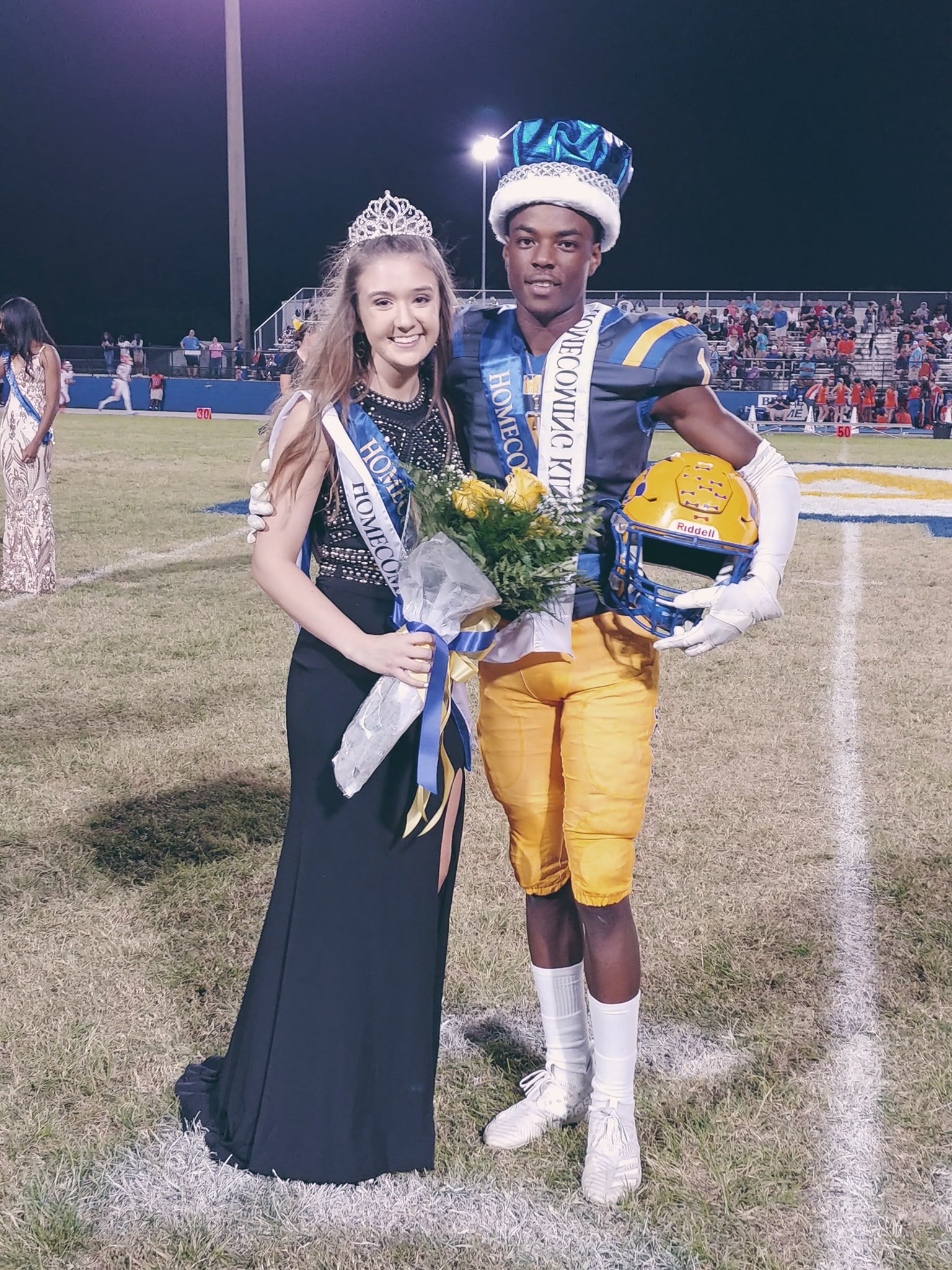 homecoming queen dresses 2019 Congratulations to our and King, Catherine Bryan and Norman Babers! #HOCO2019 homecoming queen crown