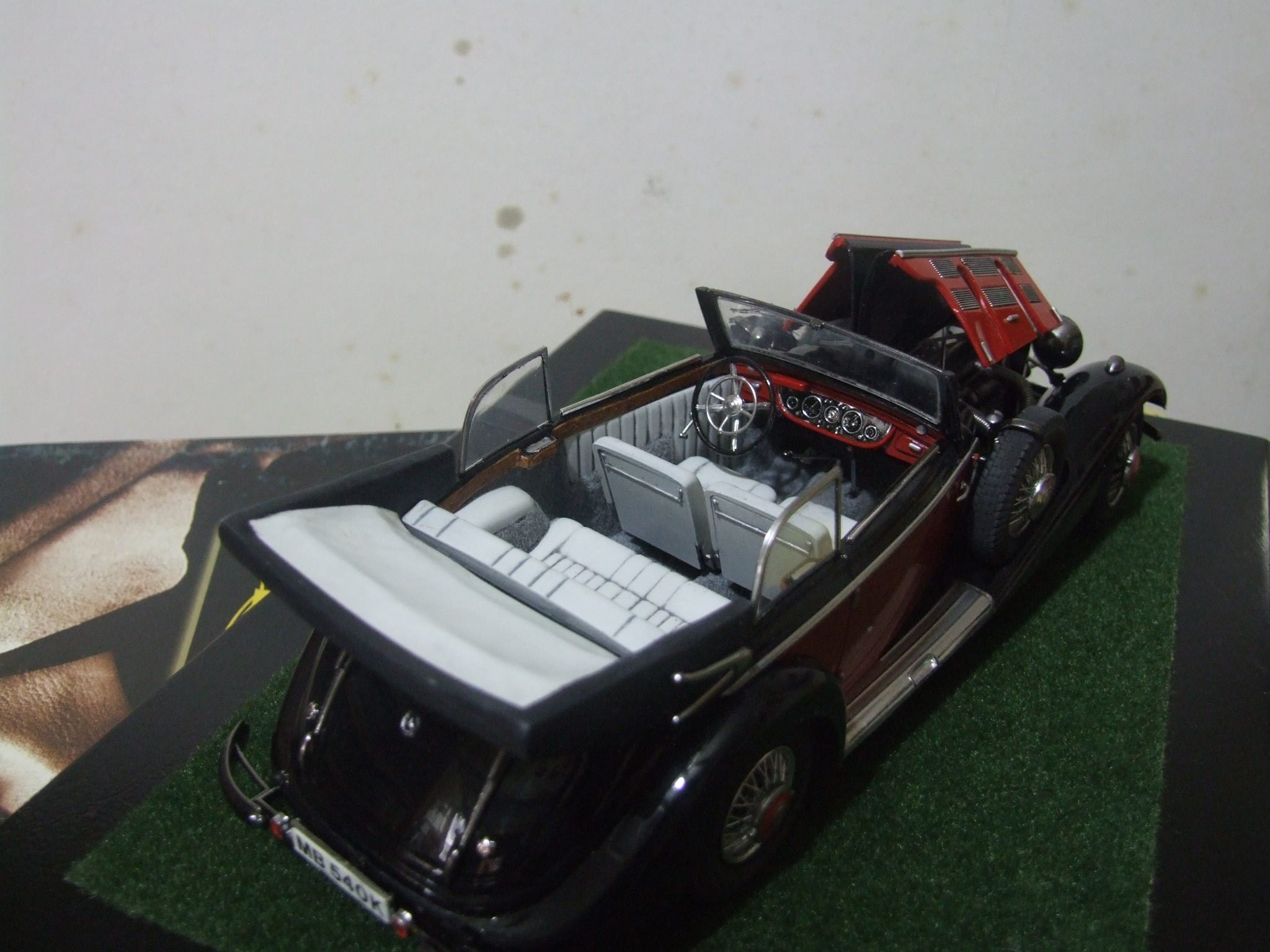 Italeri Mercedes 540K – Maquette Voiture Échelle 1:24 – Kit Détaillé Mercedes-Benz Classic Pour Passionnés Et Collectionneurs